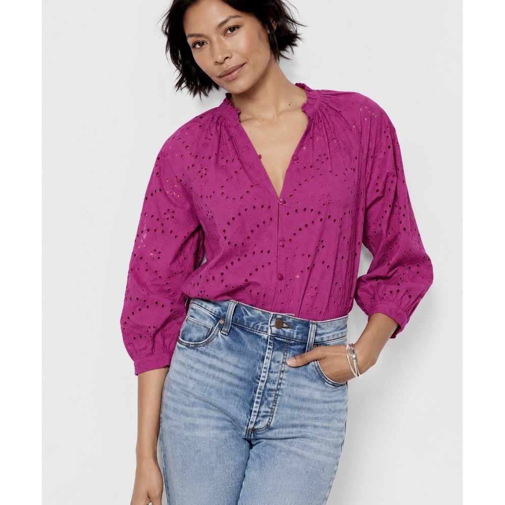 Evereve Magenta Purple Eyelet Ruffle V-Neck Button Front Blouse Medium